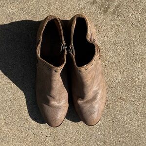 Minnetonka Leather Booties